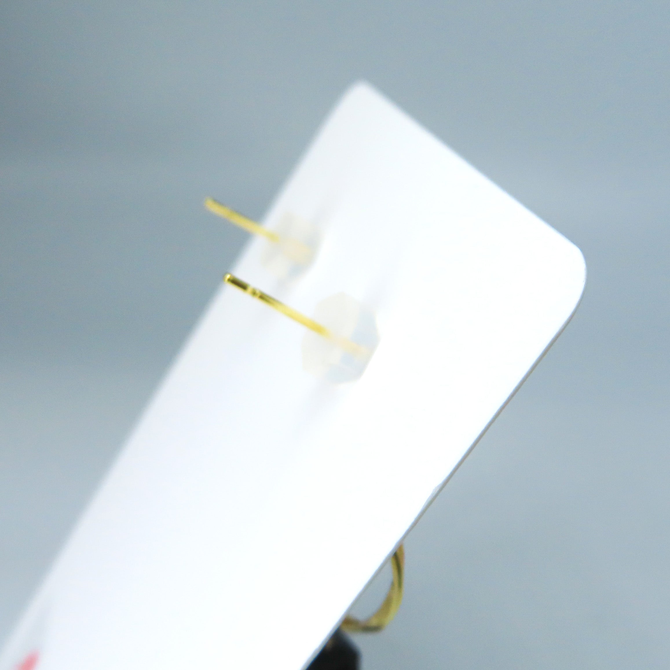 -泥棒猫- 苺 ピアス