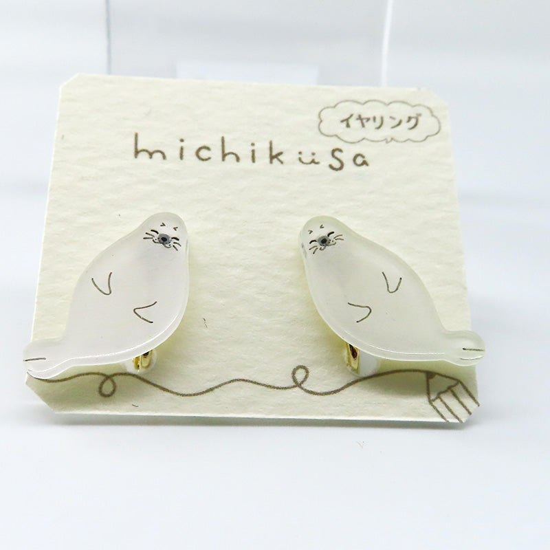 アニマルイヤリング ゴマフアザラシ