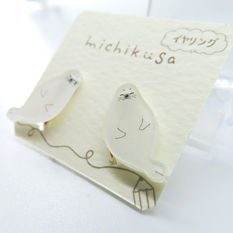 アニマルイヤリング ゴマフアザラシ