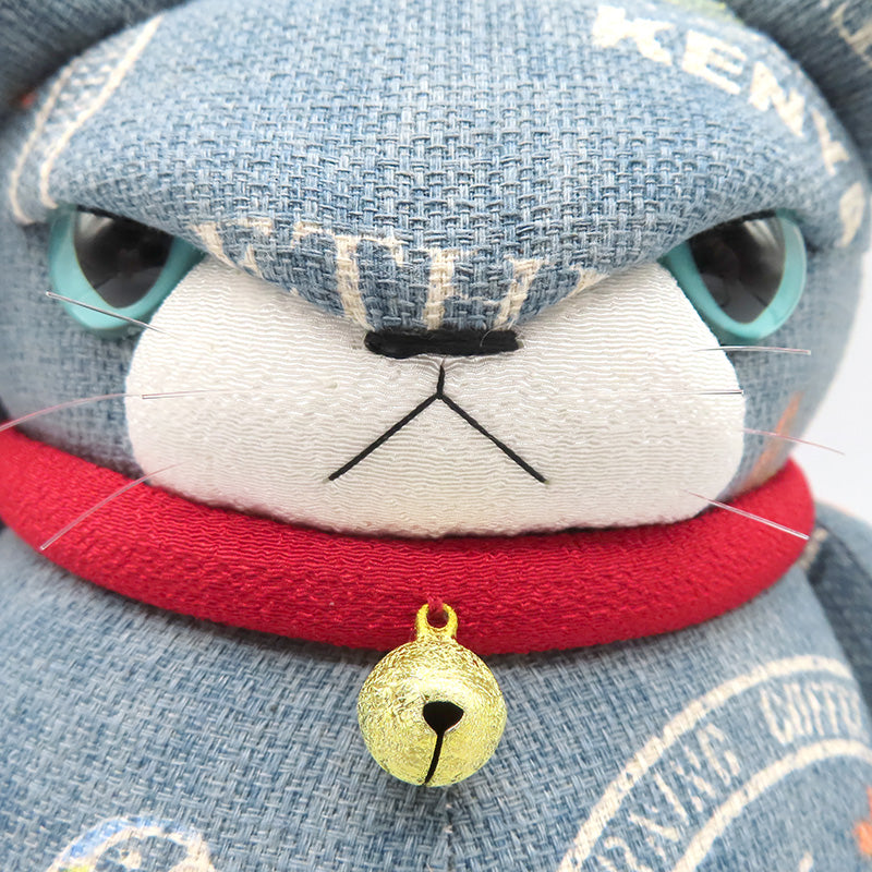 萩工房 わるねこ:大 右手上げ・お腹にトリ柄 (座布団付き)