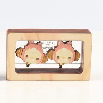 カクカクくるみちゃんイヤリング ピンク