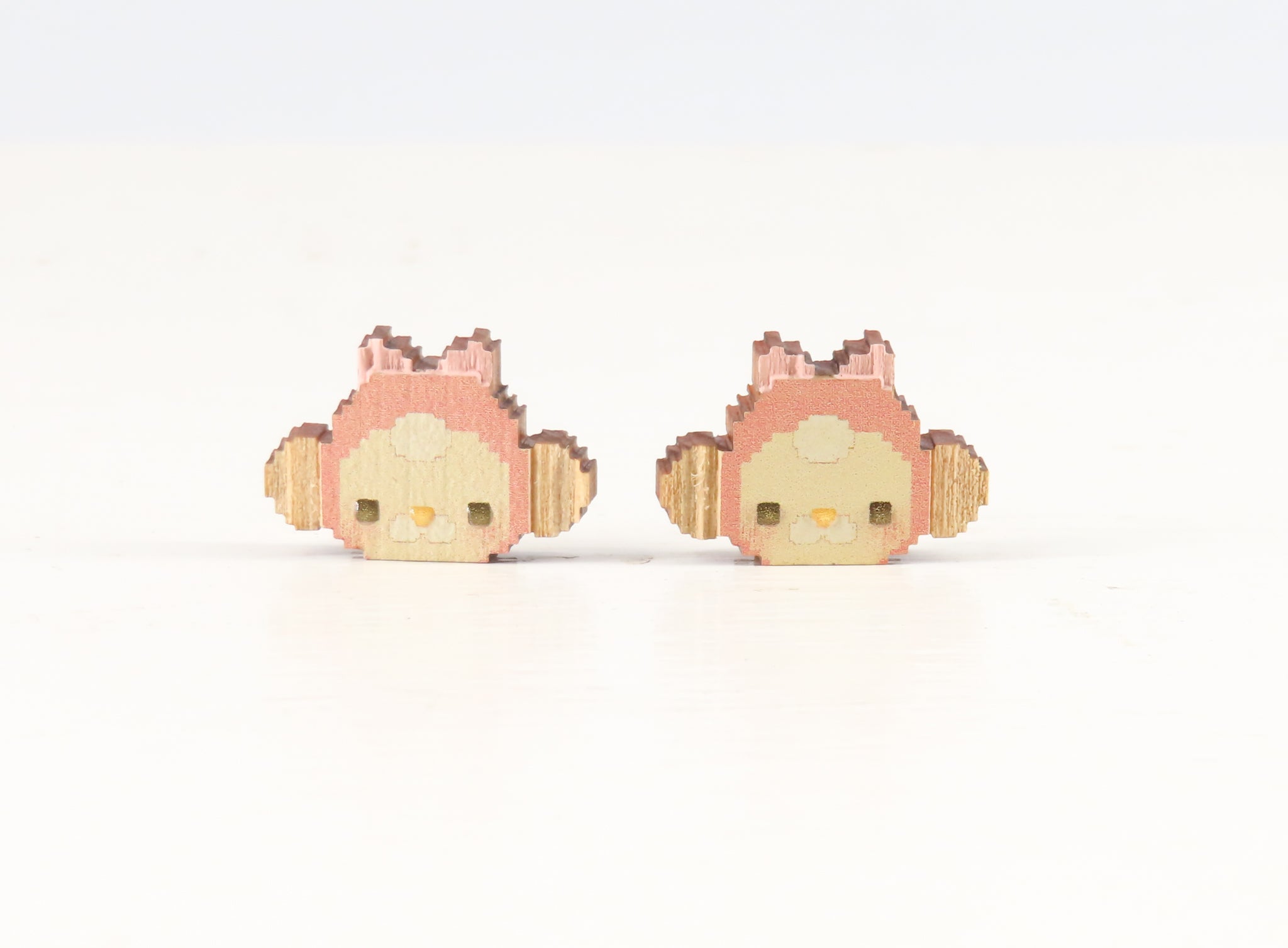 カクカクくるみちゃんピアス ピンク