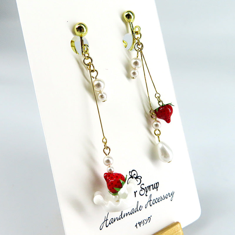 -ゆらゆら苺- 冠 イヤリング