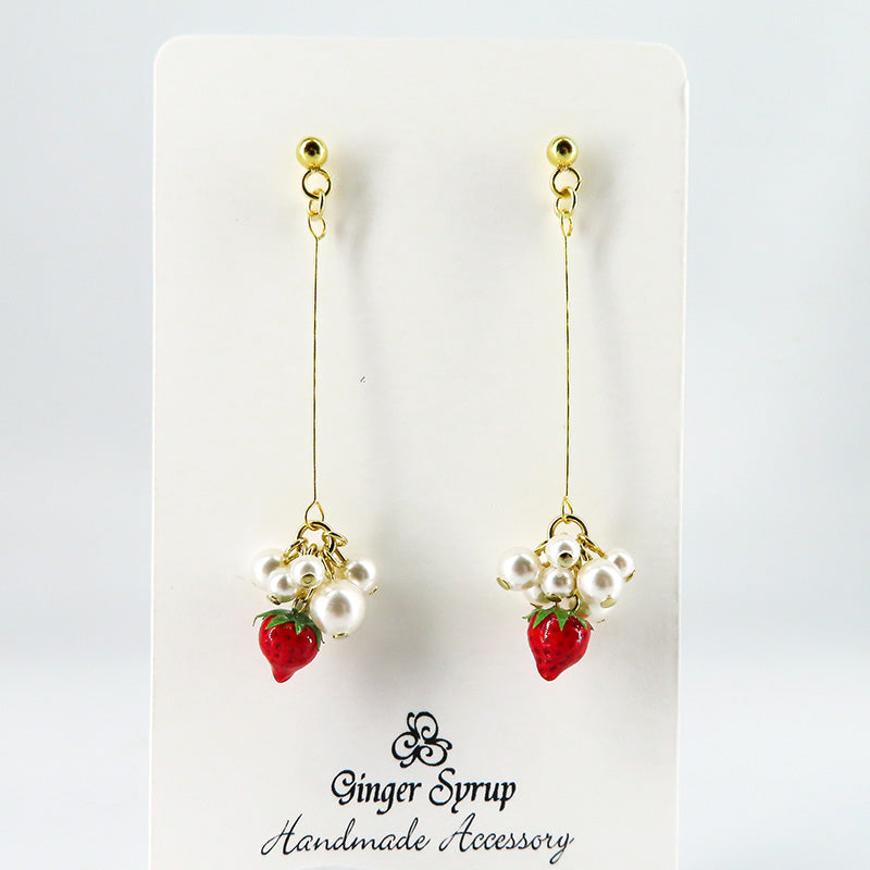 -ゆらゆら苺- 房なり ピアス