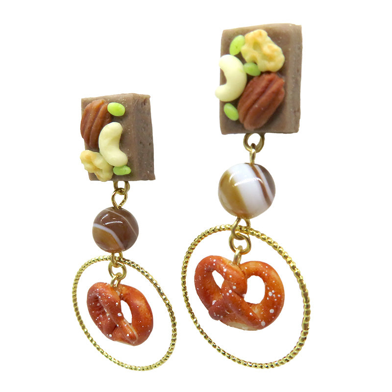 -Baked sweets- プレッツェル　ピアス